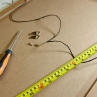 how to put wire on picture frame