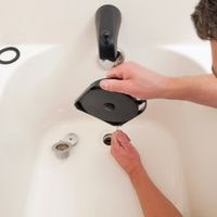 how to fix bathtub drain leak